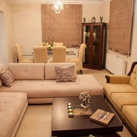 Διαμέρισμα Gerasimos Dream House - 7 Minutes From The Airport Λακήθρα