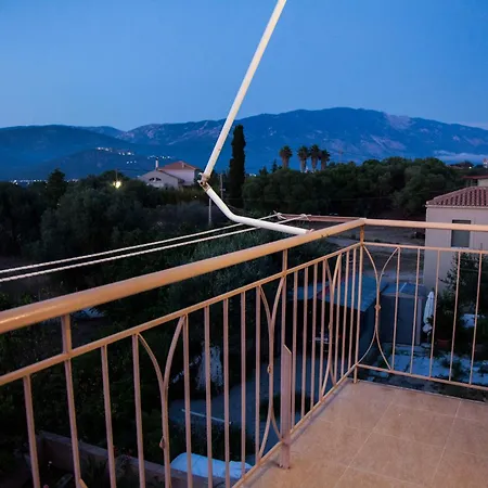 Gerasimos Dream House - 7 Minutes From The Airport Daire Lakíthra