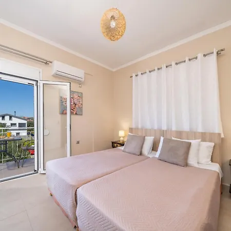 Apartament Gerasimos Dream House - 7 Minutes From The Airport Lakíthra