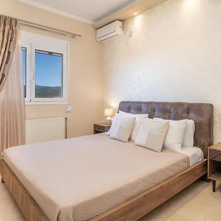 Gerasimos Dream House - 7 Minutes From The Airport * Lakithra