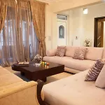 Gerasimos Dream House - 7 Minutes From The Airport *